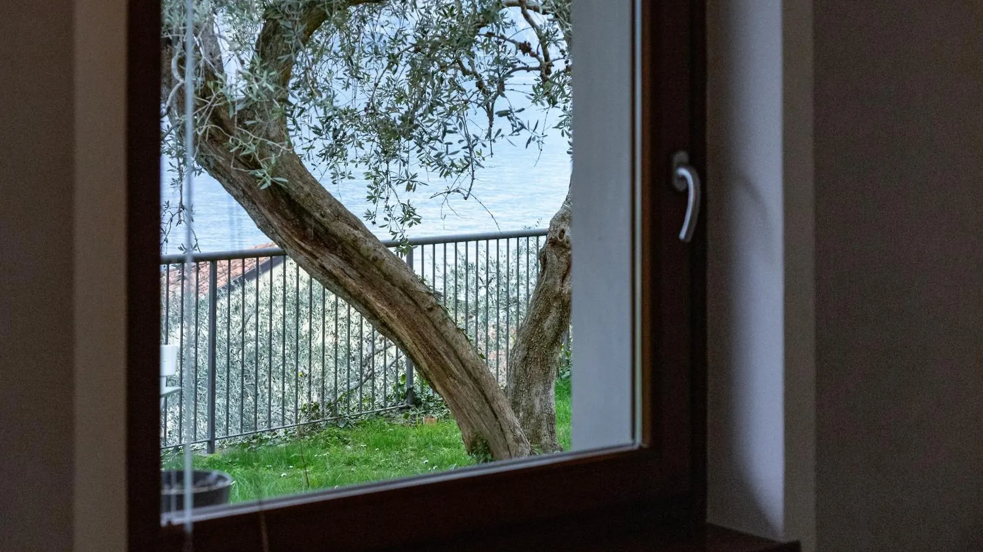 Ca De L'Angelon -- Vittoria House Villa Brenzone sul Garda
